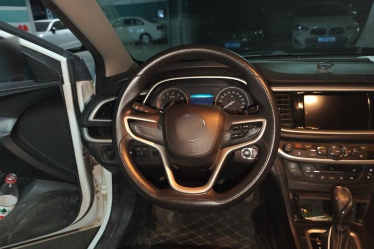 Used Buick GT 2015 15N Automatic Deluxe Edition Steering Wheel