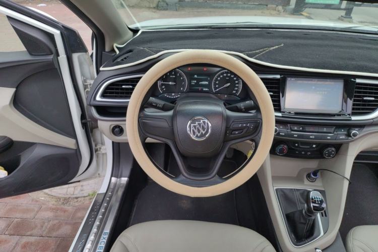 Used Buick GT 2015 15N Manual Elite Edition Steering Wheel