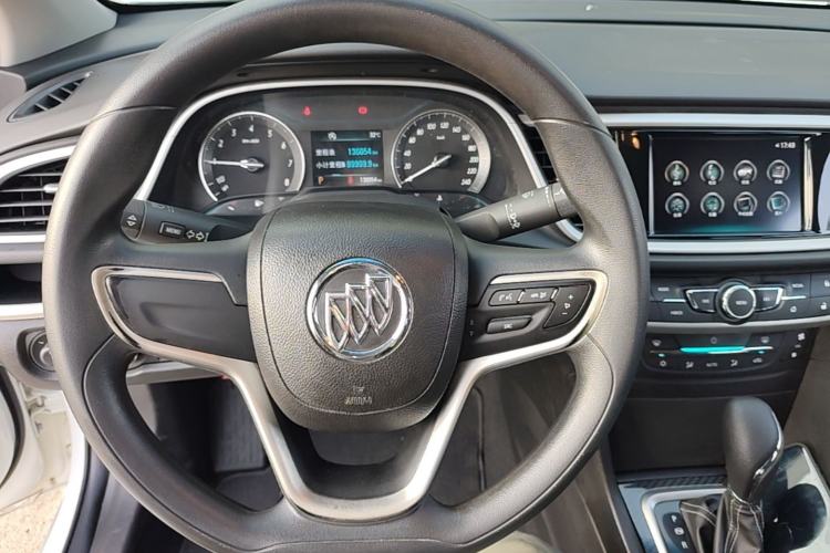 Used Buick GT 2015 15N Automatic Deluxe Edition Steering Wheel