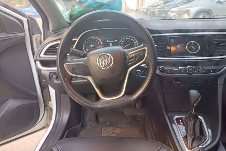 Used Buick GT 2015 15N Automatic Deluxe Edition Steering Wheel