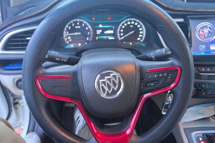 Used Buick GT 2015 15N Automatic Elite Version Steering Wheel