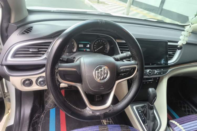 Used Buick GT 2015 15N Automatic Deluxe Edition Steering Wheel