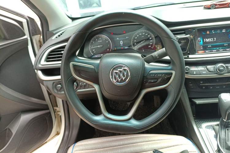 Used Buick GT 2015 15N Automatic Deluxe Edition Steering Wheel