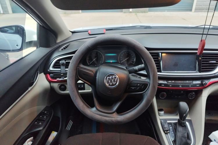 Used Buick GT 2015 15N Automatic Elite Version Steering Wheel