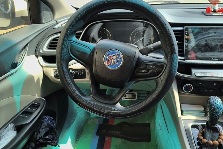Used Buick GT 2015 15N Automatic Elite Version Steering Wheel