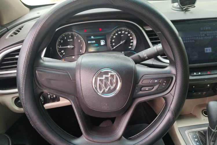 Used Buick GT 2015 15N Automatic Elite Version Steering Wheel