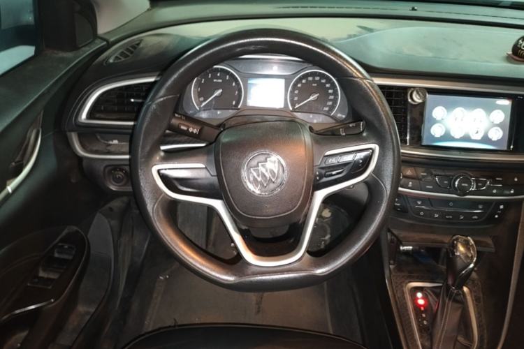 Used Buick GT 2015 15N Automatic Deluxe Edition Steering Wheel