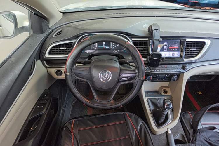 Used Buick GT 2015 15N Manual Elite Edition Steering Wheel