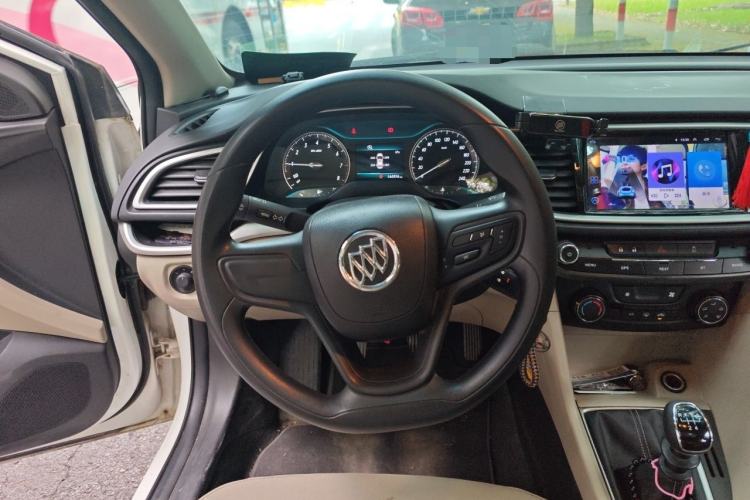 Used Buick GT 2015 15N Manual Elite Edition Steering Wheel