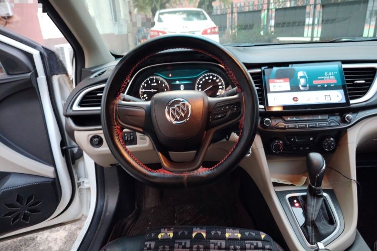 Used Buick GT 2015 15N Automatic Elite Version Steering Wheel