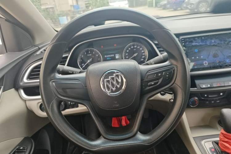 Used Buick GT 2015 15N Automatic Elite Version Steering Wheel