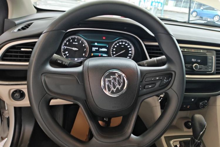 Used Buick GT 2015 15N Automatic Elite Version Steering Wheel
