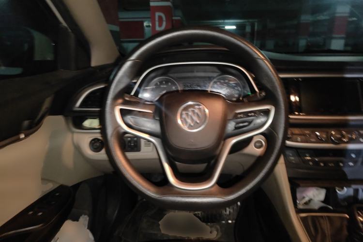 Used Buick GT 2015 15N Manual Luxury Version Steering Wheel