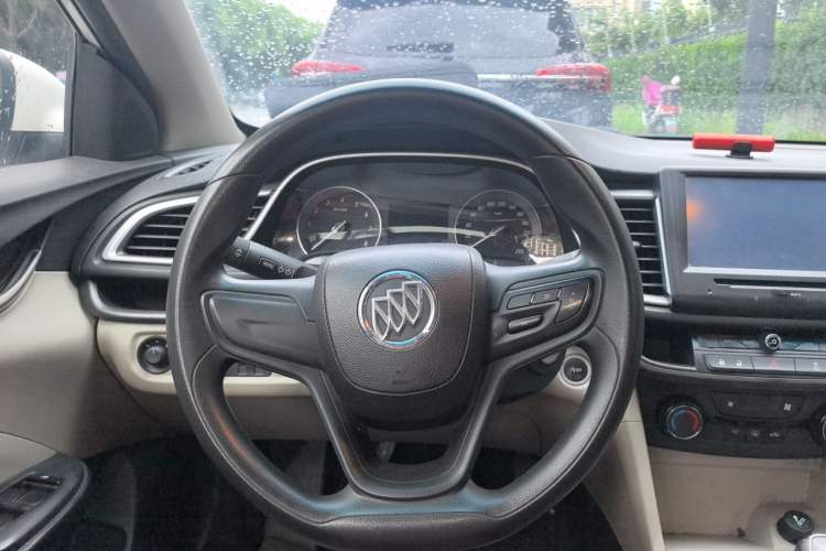 Used Buick GT 2015 15N Manual Elite Edition Steering Wheel