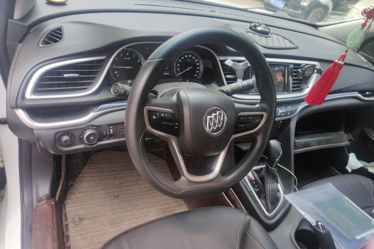 Used Buick GT 2015 18T Dual-Clutch Luxury Model Steering Wheel