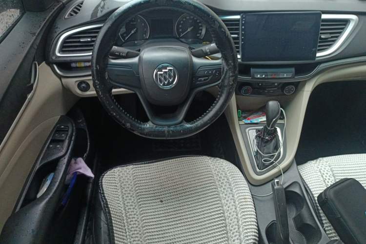 Used Buick GT 2015 15N Automatic Deluxe Edition Steering Wheel