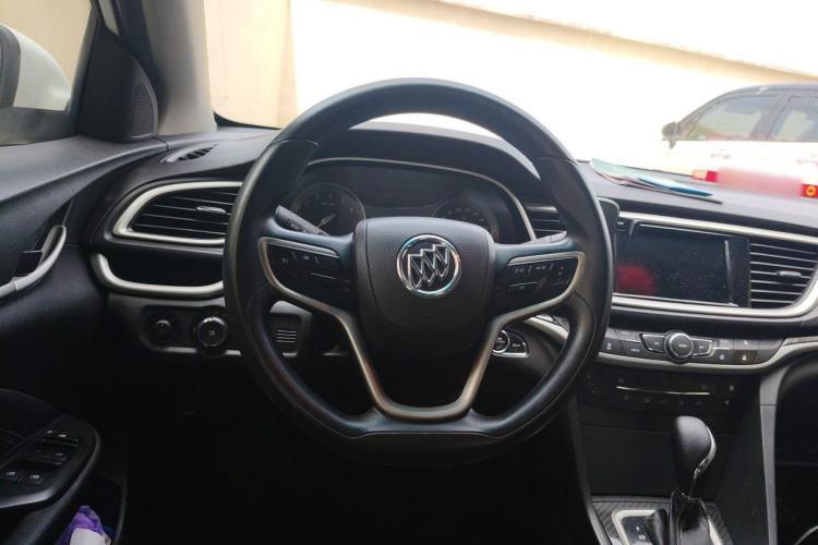 Used Buick GT 2015 18T Dual-Clutch Luxury Model Steering Wheel