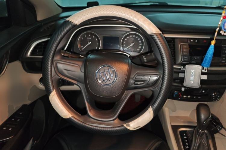 Used Buick GT 2015 18T Dual-Clutch Elite Model Steering Wheel