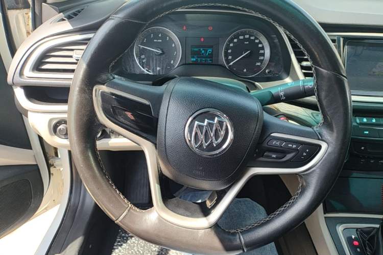 Used Buick GT 2015 15N Automatic Entry-Level Trim Steering Wheel