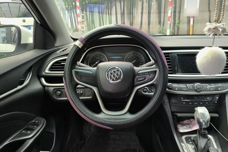 Used Buick GT 2015 15N Automatic Deluxe Edition Steering Wheel