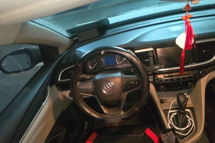 Used Buick GT 2015 15N Automatic Elite Version Steering Wheel