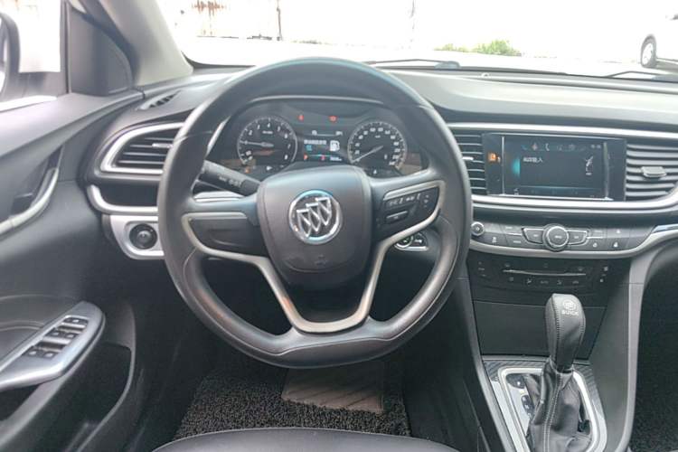 Used Buick GT 2015 15N Automatic Deluxe Edition Steering Wheel