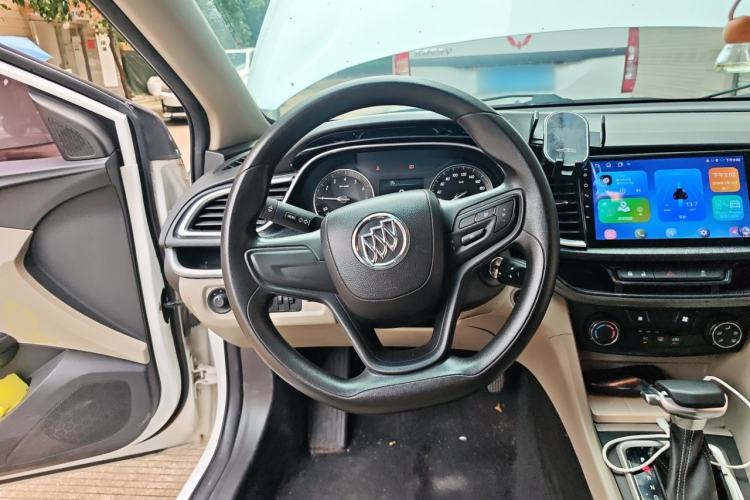 Used Buick GT 2015 15N Automatic Elite Version Steering Wheel