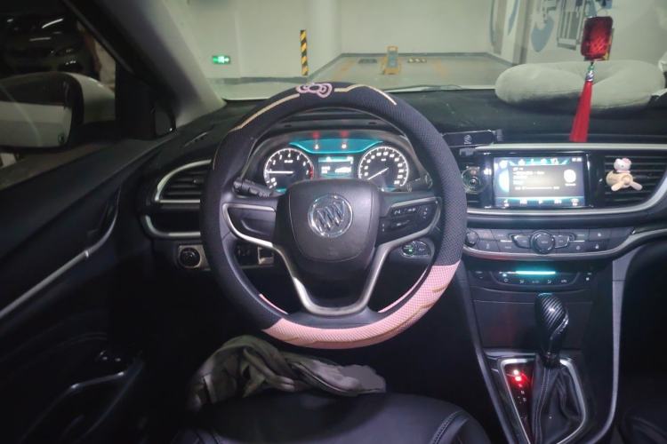 Used Buick GT 2015 15N Automatic Deluxe Edition Steering Wheel