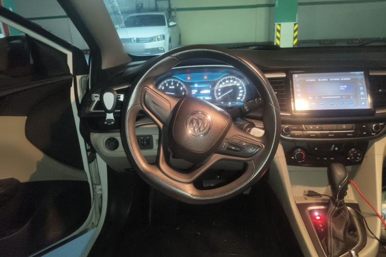 Used Buick GT 2015 15N Automatic Elite Version Steering Wheel