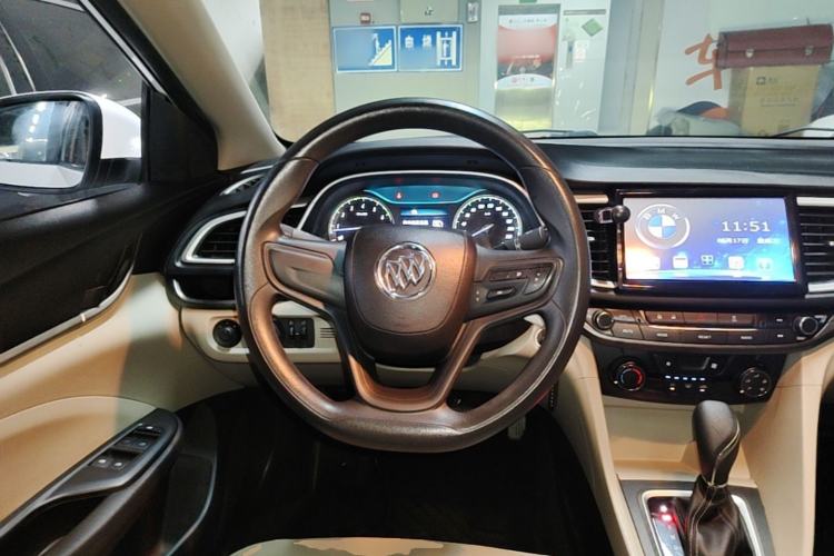 Used Buick GT 2015 15N Automatic Elite Version Steering Wheel
