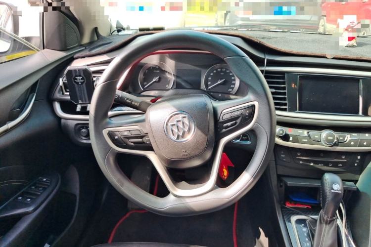 Used Buick GT 2015 18T Dual-Clutch Luxury Model Steering Wheel