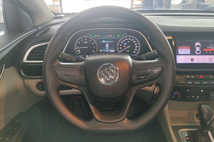 Used Buick GT 2015 15N Automatic Elite Version Steering Wheel