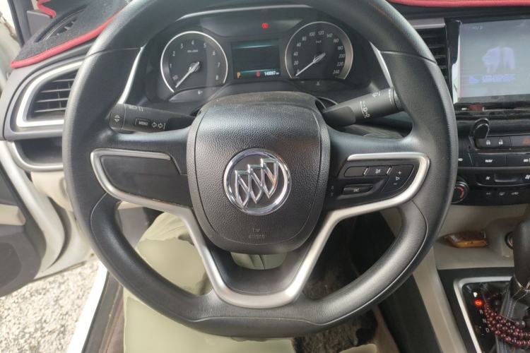 Used Buick GT 2015 15N Automatic Elite Version Steering Wheel