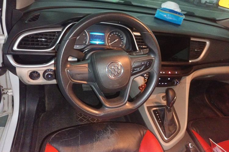 Used Buick GT 2015 15N Automatic Elite Version Steering Wheel