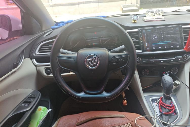 Used Buick GT 2015 15N Automatic Elite Version Steering Wheel