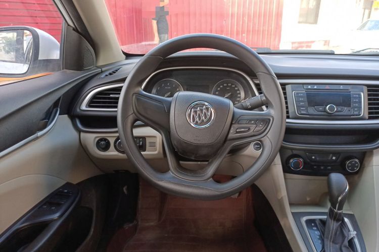 Used Buick GT 2015 15N Automatic Elite Version Steering Wheel