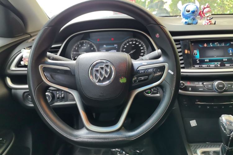 Used Buick GT 2015 15N Automatic Deluxe Edition Steering Wheel
