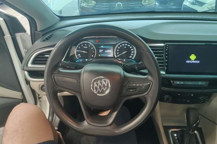 Used Buick GT 2015 15N Automatic Elite Version Steering Wheel