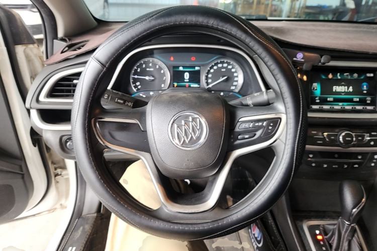 Used Buick GT 2015 15N Automatic Deluxe Edition Steering Wheel