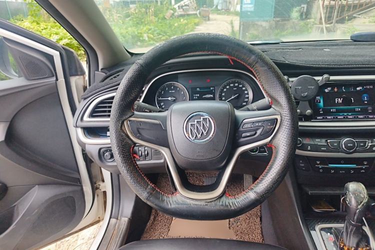 Used Buick GT 2015 15N Automatic Deluxe Edition Steering Wheel