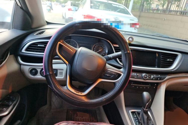 Used Buick GT 2015 15N Automatic Deluxe Edition Steering Wheel