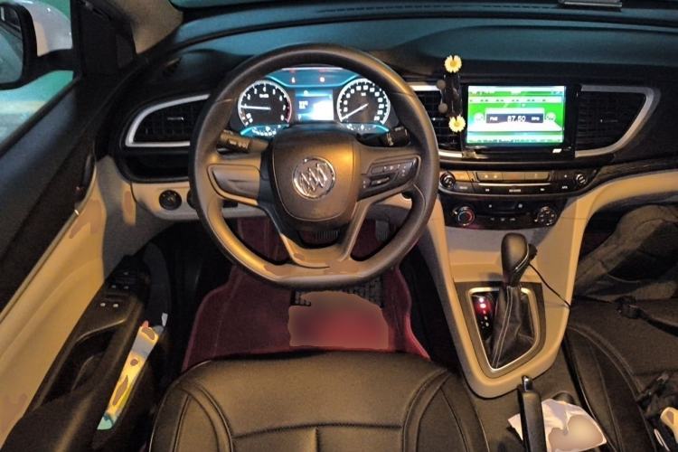 Used Buick GT 2015 15N Automatic Elite Version Steering Wheel
