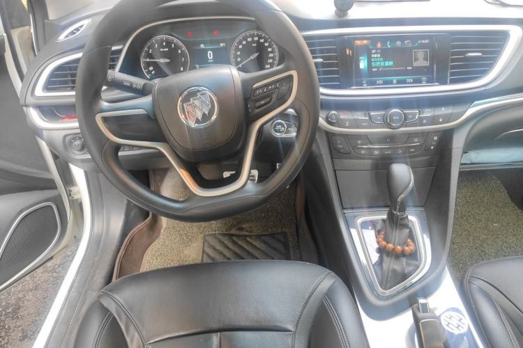Used Buick GT 2015 15N Automatic Deluxe Edition Steering Wheel