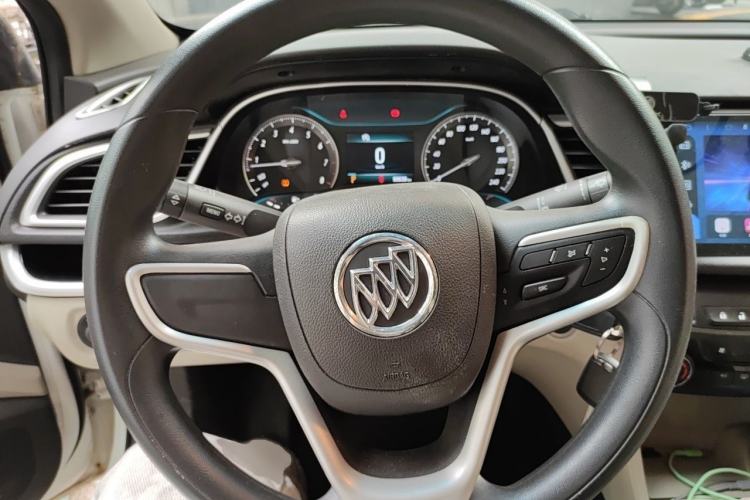 Used Buick GT 2015 15N Automatic Elite Version Steering Wheel