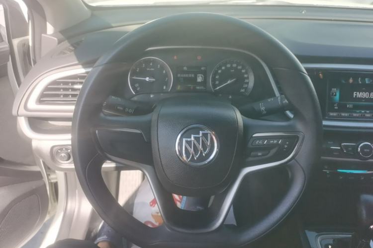 Used Buick GT 2015 15N Automatic Deluxe Edition Steering Wheel