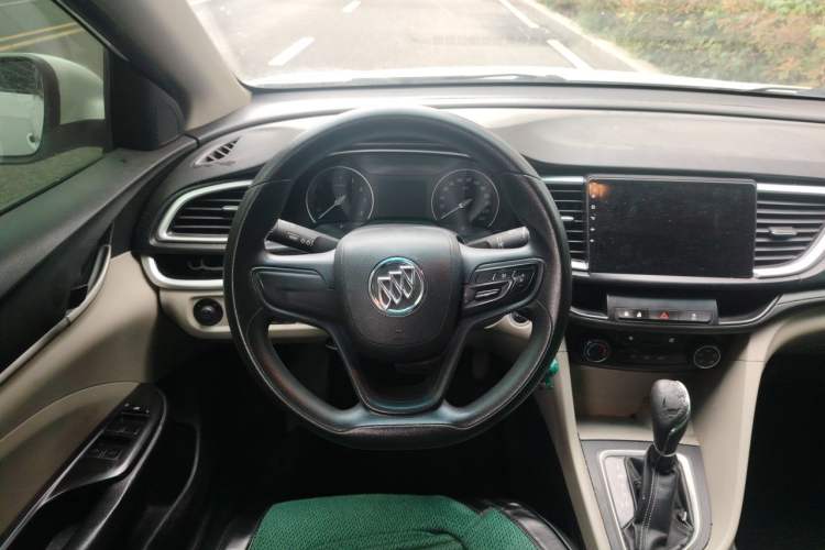 Used Buick GT 2015 18T Dual-Clutch Elite Model Steering Wheel