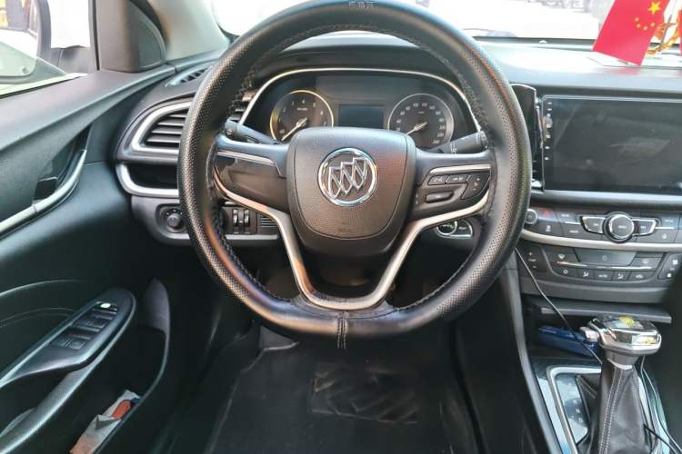Used Buick GT 2015 15N Automatic Deluxe Edition Steering Wheel