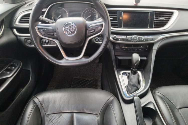 Used Buick GT 2015 15N Automatic Deluxe Edition Steering Wheel