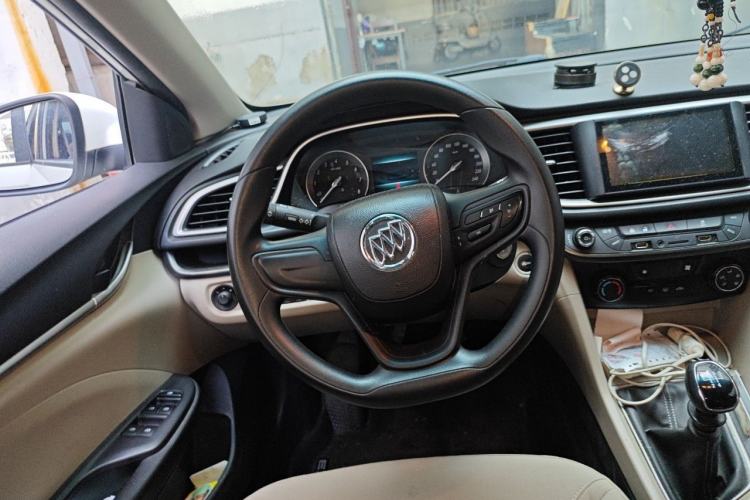 Used Buick GT 2015 15N Manual Elite Edition Steering Wheel