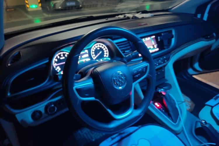 Used Buick GT 2015 15N Automatic Deluxe Edition Steering Wheel